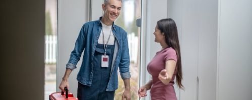 woman-inviting-man-to-the-house-with-tools-1